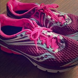 Saucony Triumph size 8 with Power Grid soles